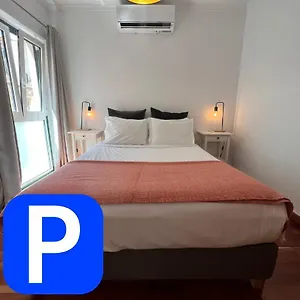 Historic Charm - Prime Location & Parking Apartment