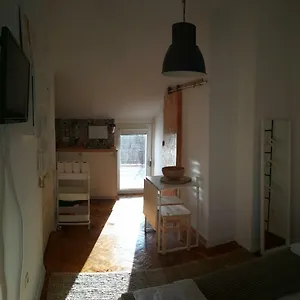 Apartment Cosy Attic Center, Lisbon